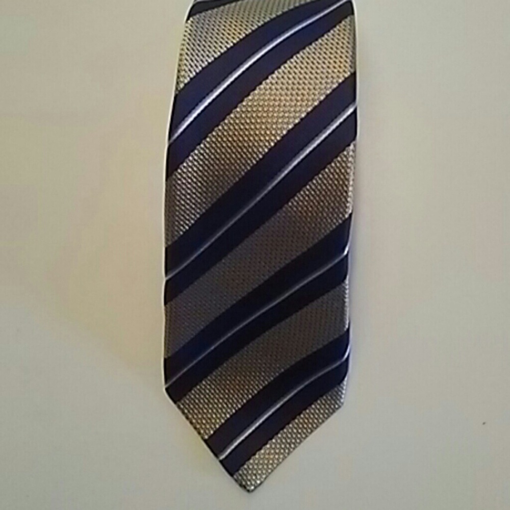 Beautiful Kiton silk necktie